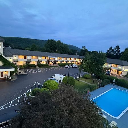 The Black Mountain Inn Brattleboro Exteriér fotografie
